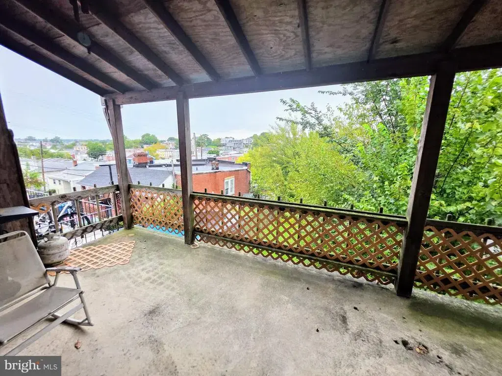607 Sandy St, NORRISTOWN