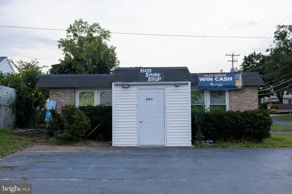 601 N Mountain Rd, HARRISBURG