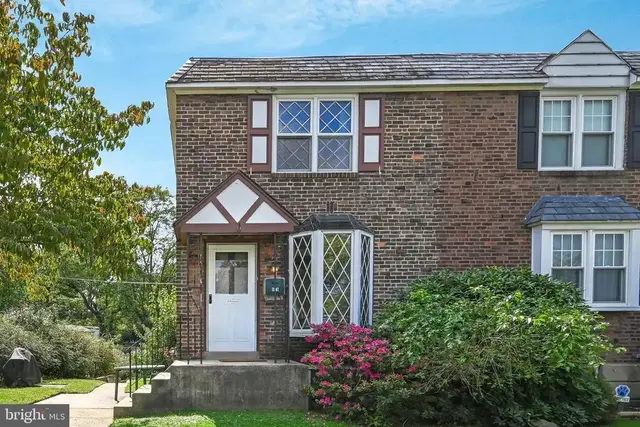 808 Hampshire Rd, Drexel Hill