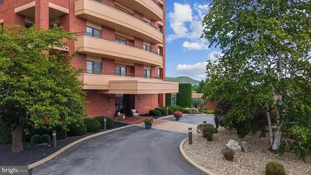 455 Windmere Dr #3c, State College