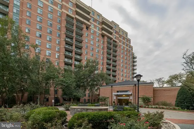 11700 Old Georgetown Rd #612, North Bethesda