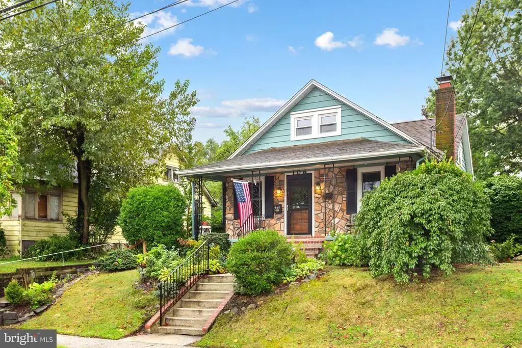 106 Lawrence Ave, BARRINGTON