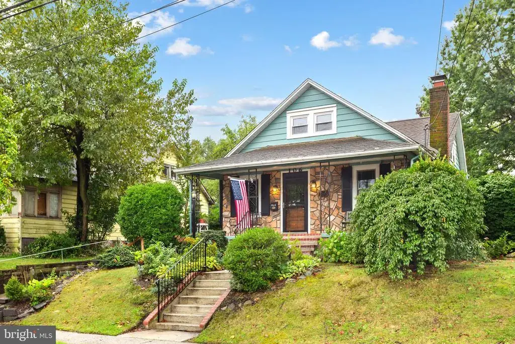 106 Lawrence Ave, BARRINGTON