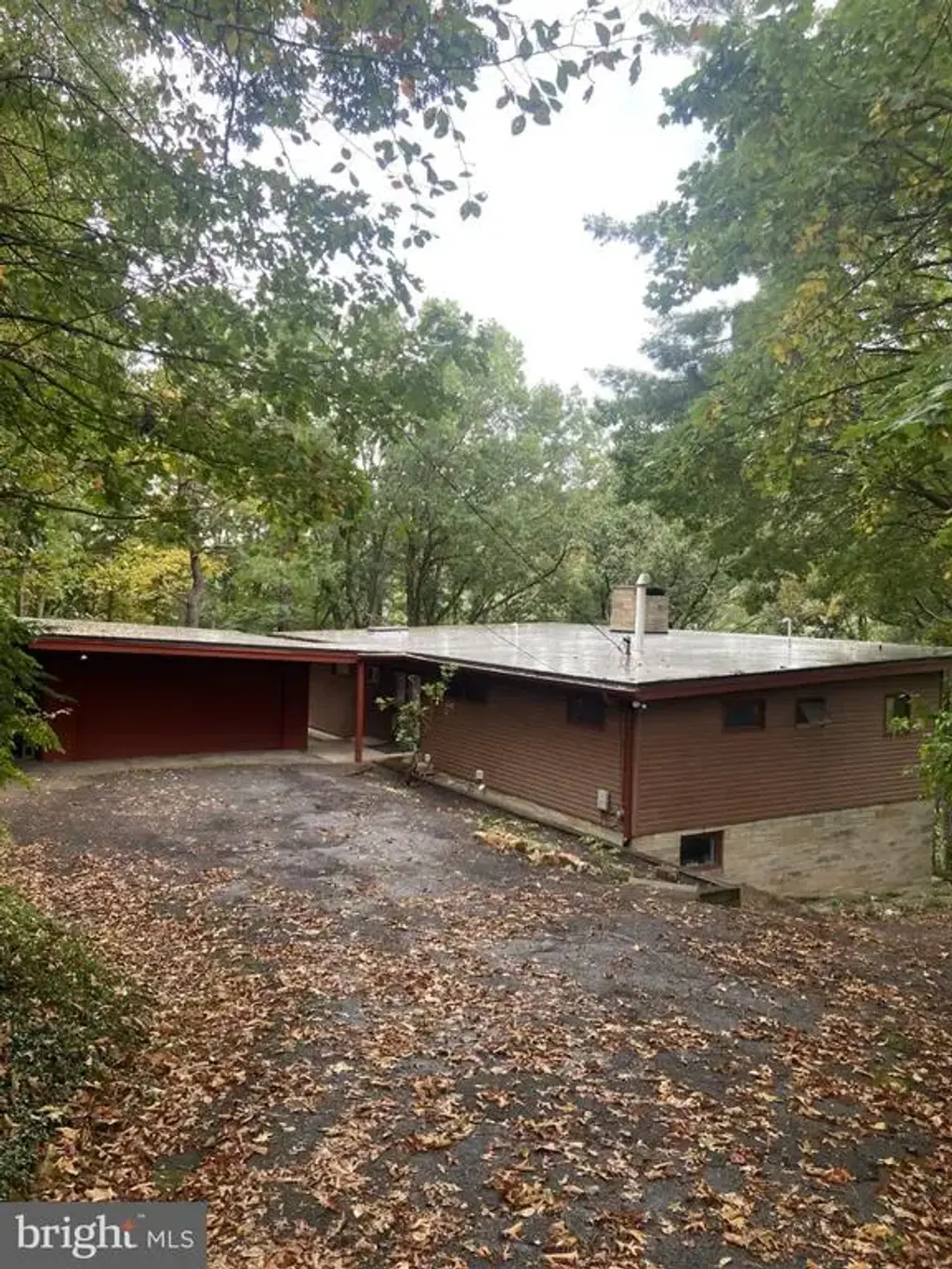 10 Cherokee Dr, LAVALE