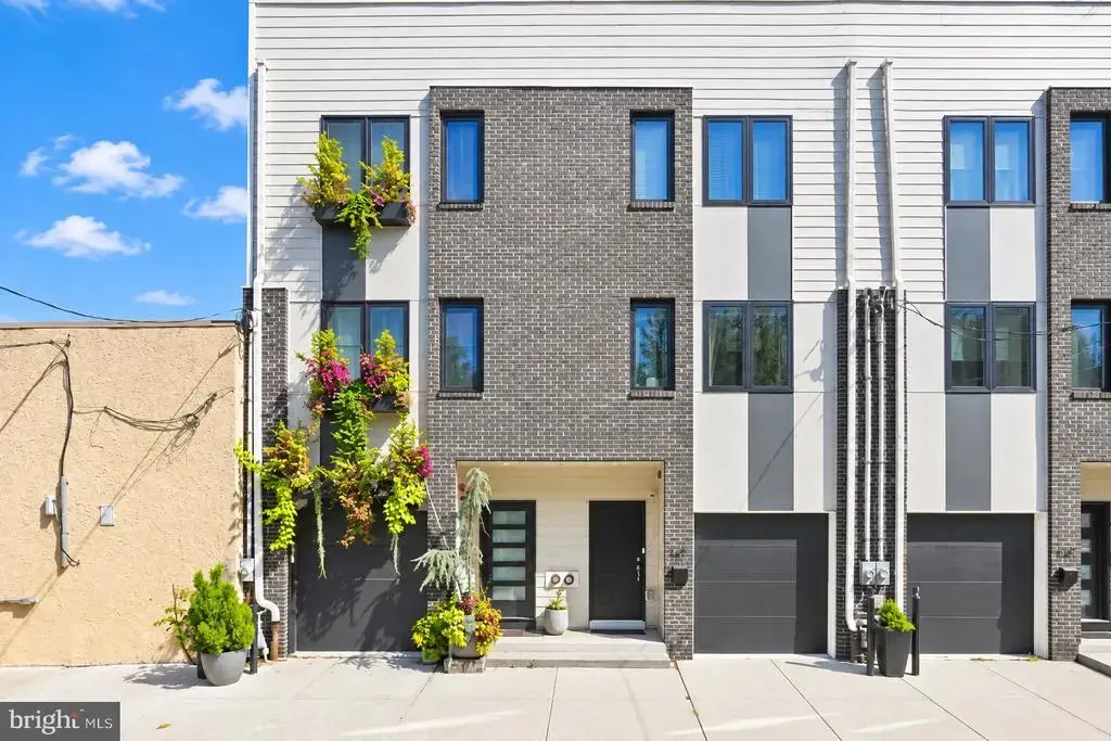 1417 S Howard St, PHILADELPHIA