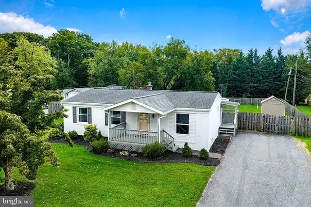 1907 Lincoln Rd, Forest Hill