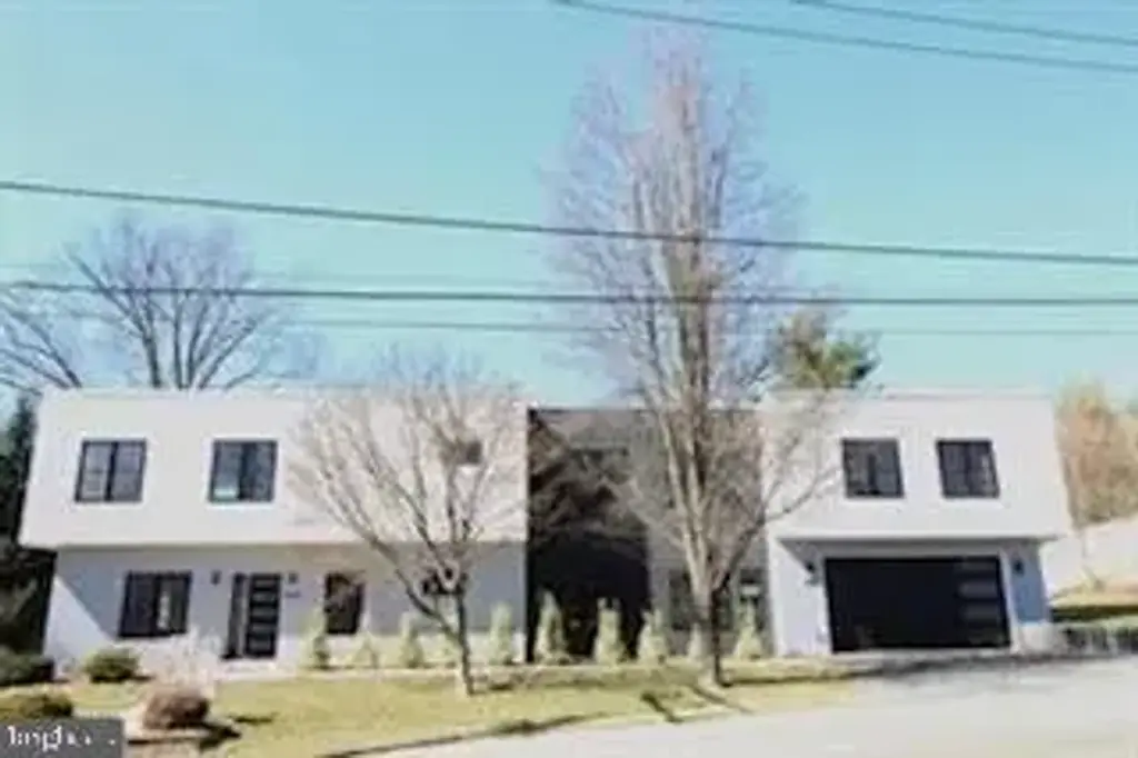 8618 Jones Mill Rd, CHEVY CHASE