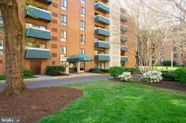6141 Leesburg Pike #510, Falls Church