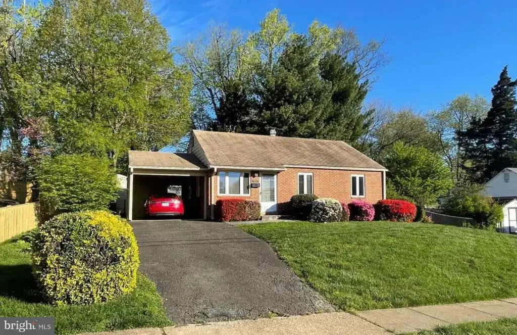 1813 Olmstead Dr, FALLS CHURCH