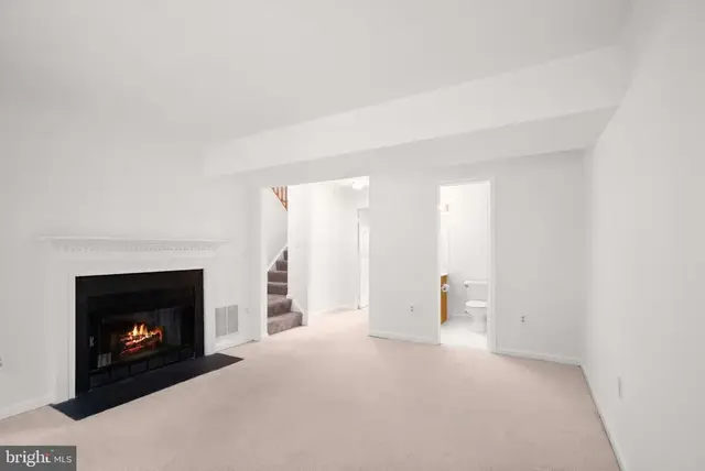 7369 Rhondda Dr, Lorton
