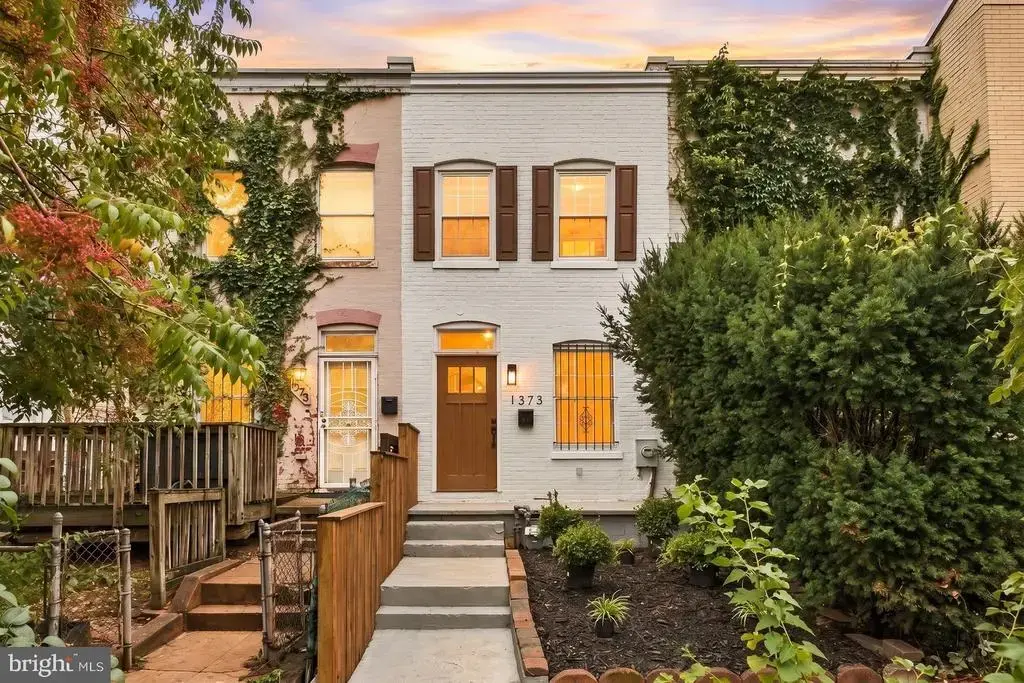 1373 K St Se, WASHINGTON
