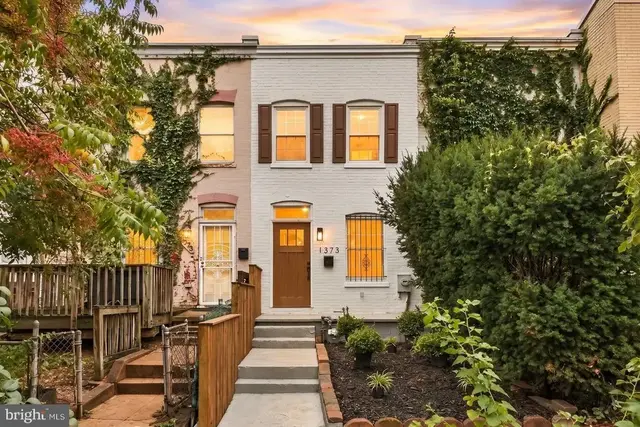 1373 K St Se, Washington