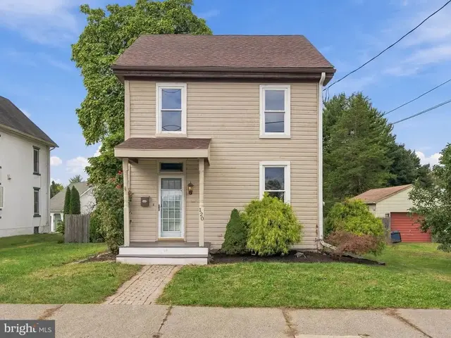 120 S 11th St, Quakertown