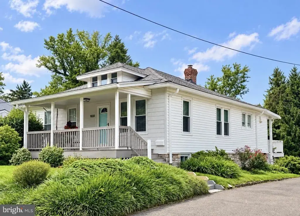 2438 Avondale Ave, ABINGTON