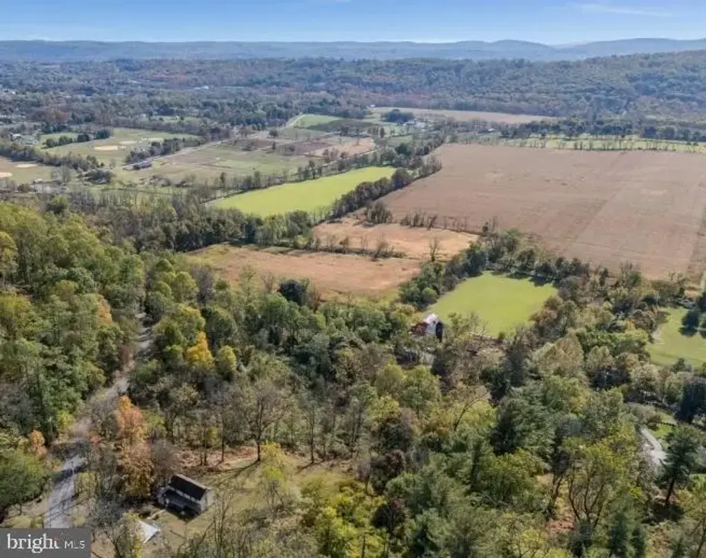 25 Coleman Hill Rd, WASHINGTON