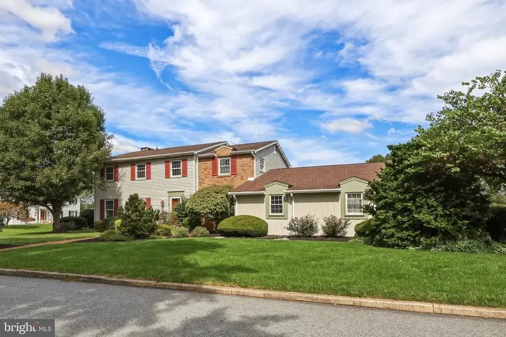 1285 Clearview Cir, ALLENTOWN