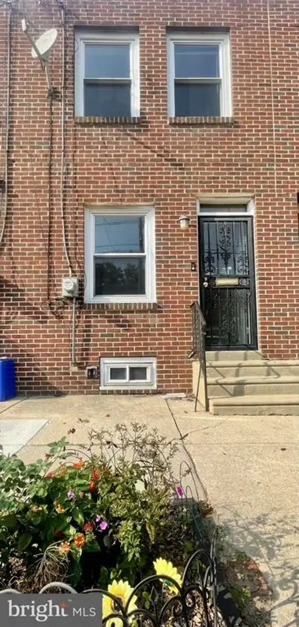 1523 W Thompson St, PHILADELPHIA