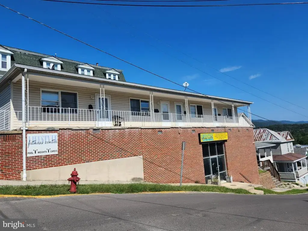 130 Spring St, KEYSER