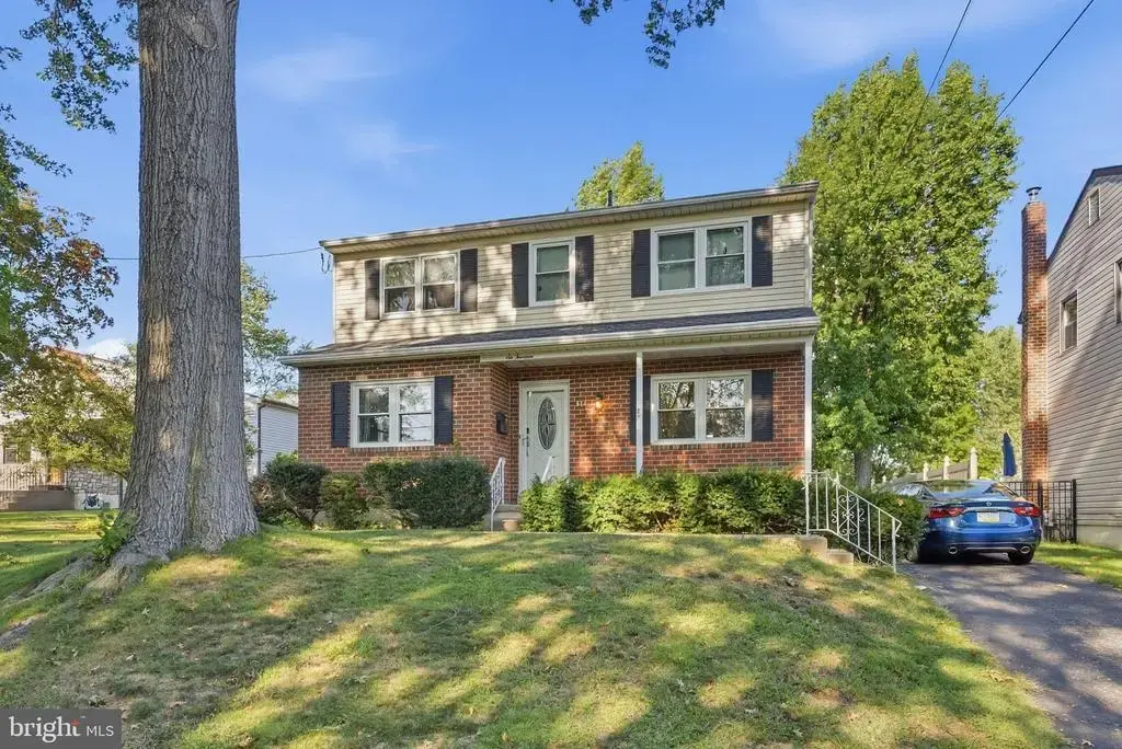 614 Highland Ter, HOLMES