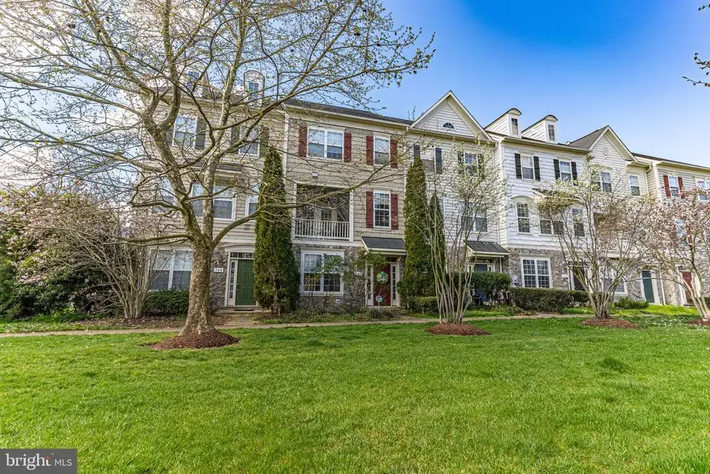 742 Collington Ct, WOODBRIDGE