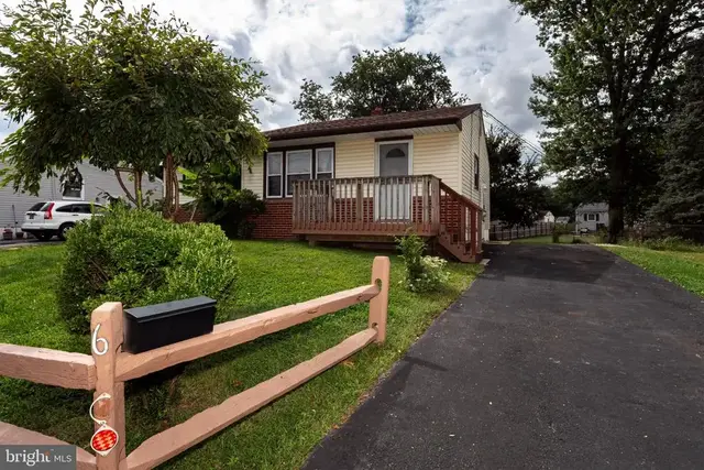 6 Abson Dr, New Castle