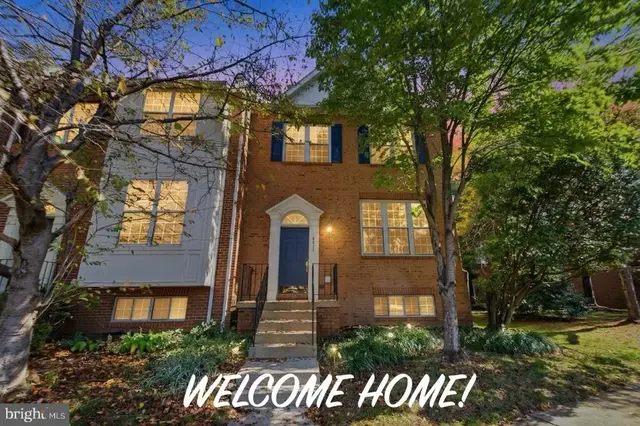 2411 Fieldcreek Dr, Herndon