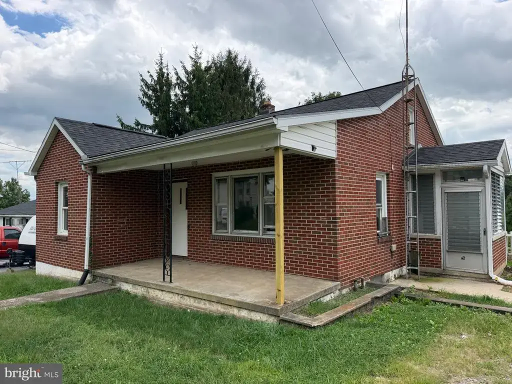 264 Jenny Wren Dr, MARTINSBURG