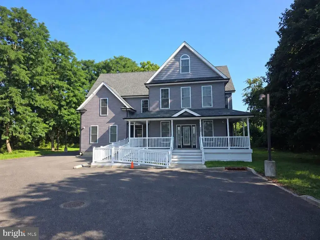 123 E Main St, WRIGHTSTOWN