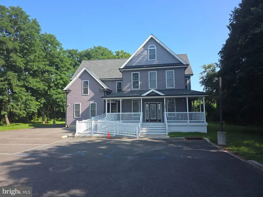 123 E Main St, WRIGHTSTOWN