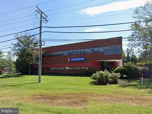 15401 Old Columbia Pike, Burtonsville