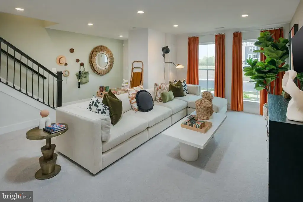 11541 Charlotte Bronte Ln, WHITE PLAINS