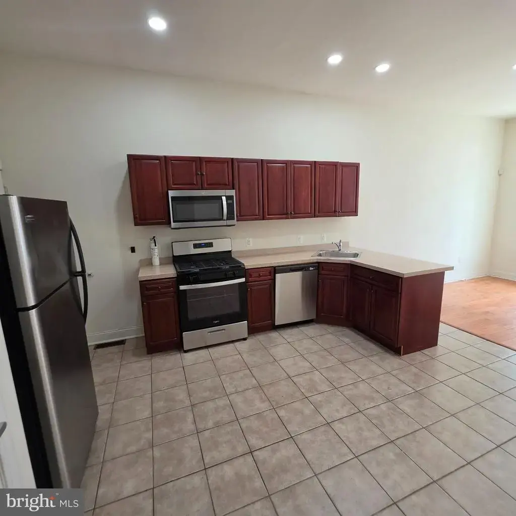 1951 N Gratz St, PHILADELPHIA