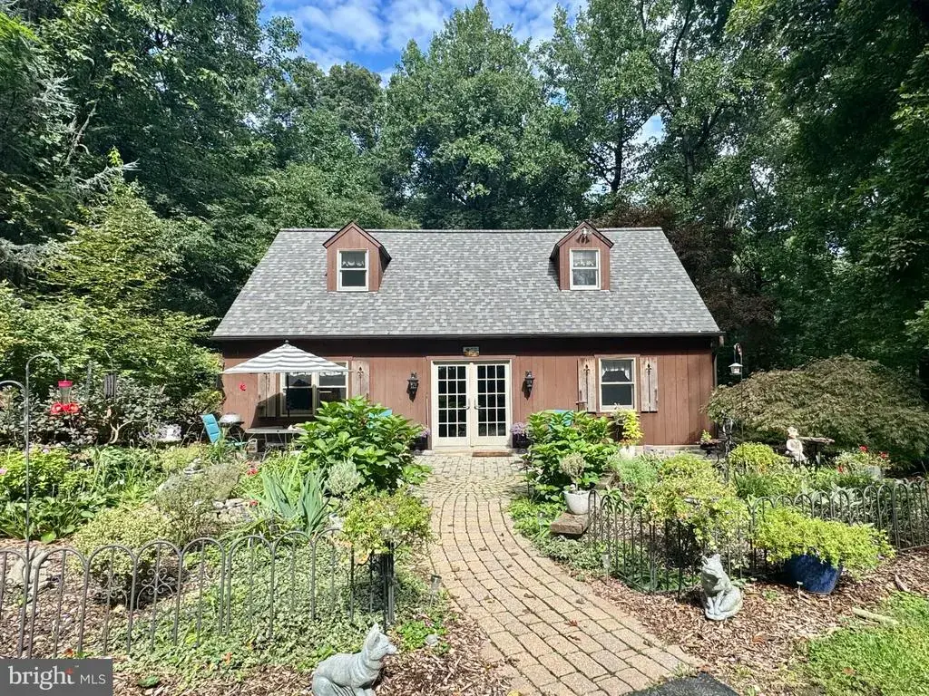 3223 Conestoga Rd, GLENMOORE