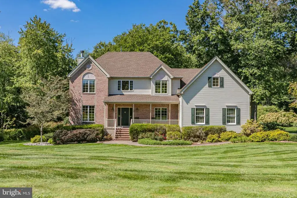 7 Ringos Mill Dr, HOPEWELL