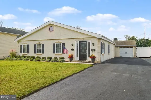 23 Kormar Rd, Plymouth Meeting
