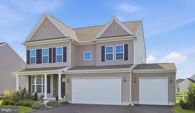 91 Farleigh Dr, Smyrna