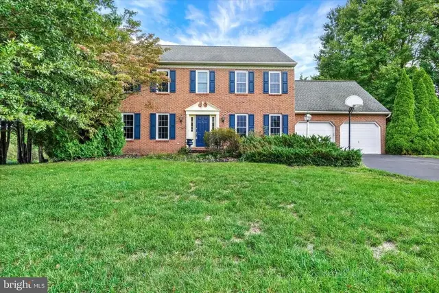 25 Martingale Dr, York