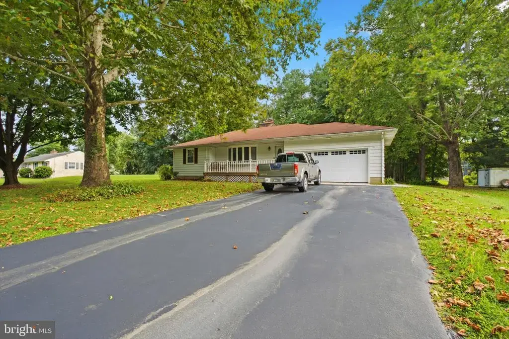 15 Tufts Rd, PENNSVILLE