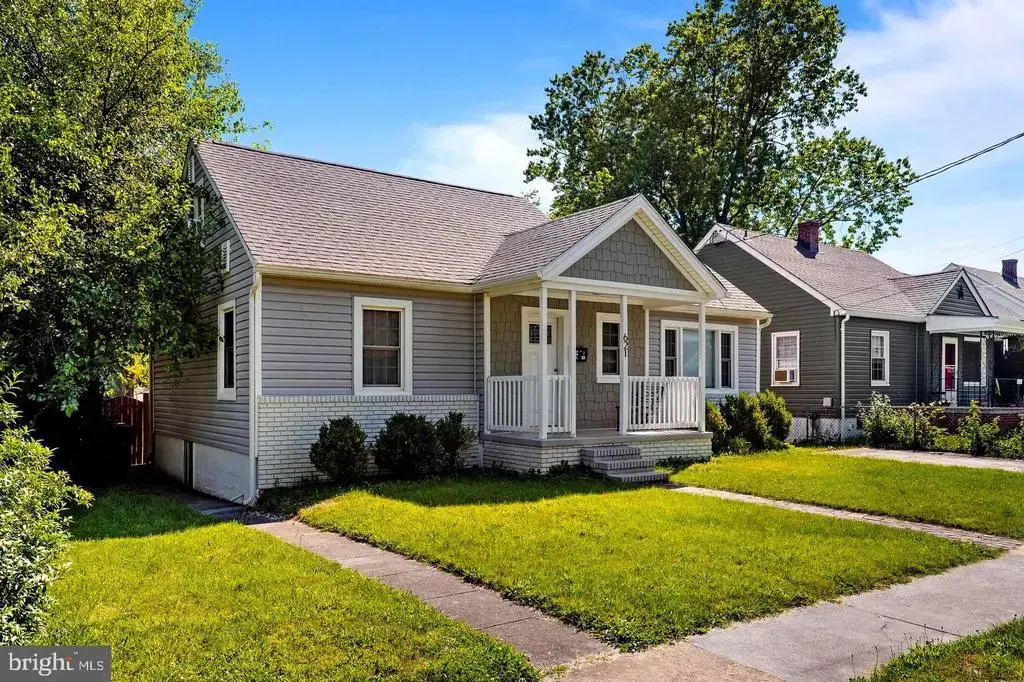 621 Patterson Ave, WINCHESTER