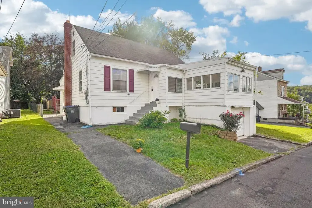 1325 Byfield St, ALLENTOWN