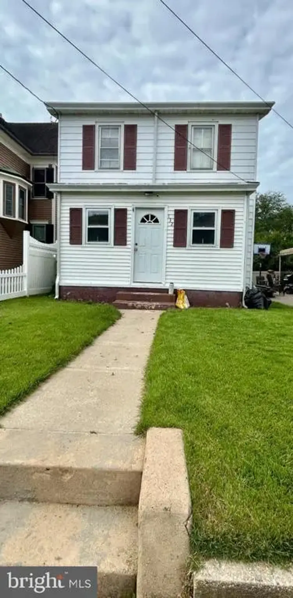 132 S Main St, ELMER