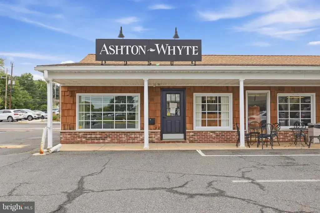 157 W Delaware Ave, PENNINGTON