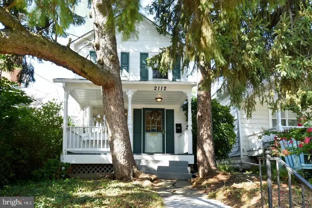 2112 N Edison St N, ARLINGTON