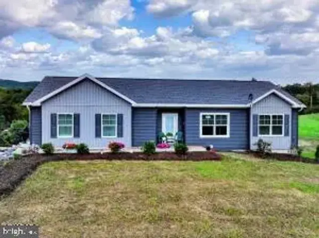 499 Ritchey Bridge Rd, Everett