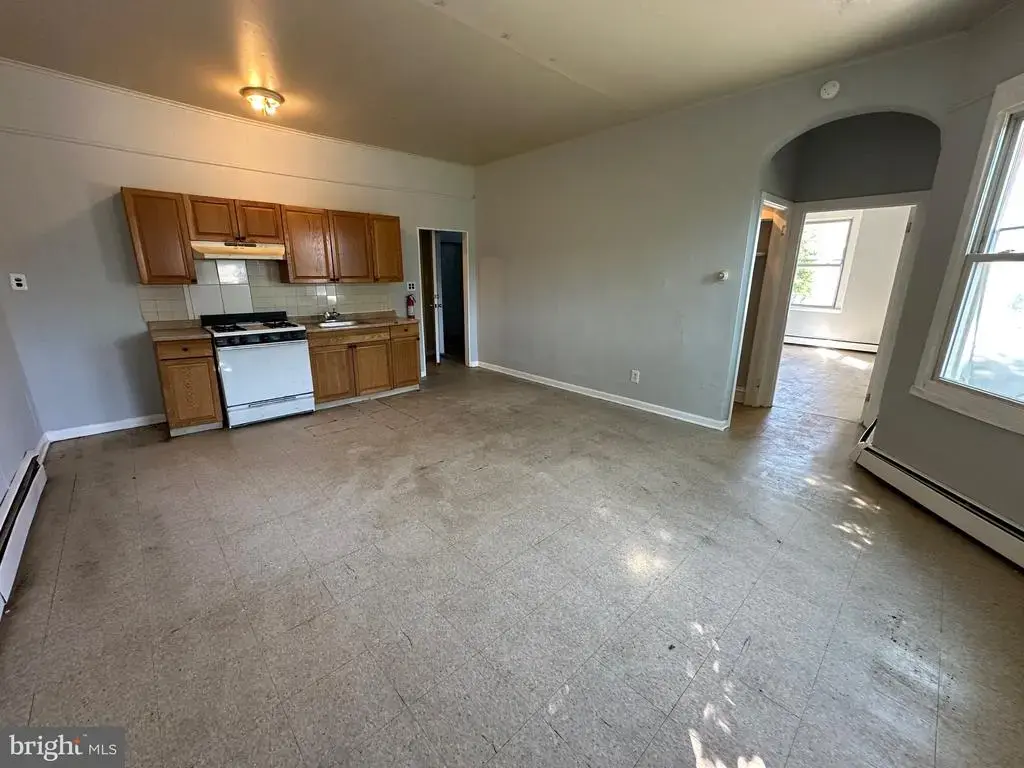 1217 Arrott St #4, PHILADELPHIA