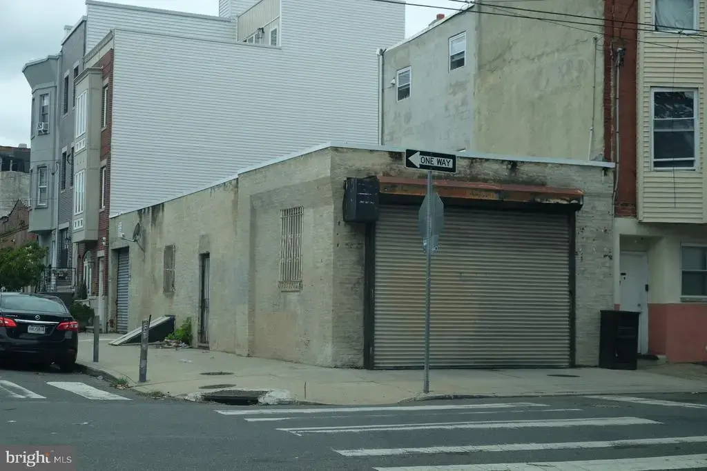 1740 S 4th St, PHILADELPHIA