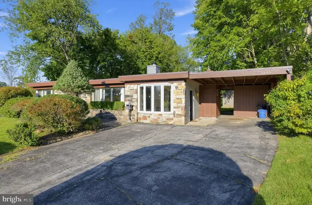 2155 Kingswood Ln, BROOMALL