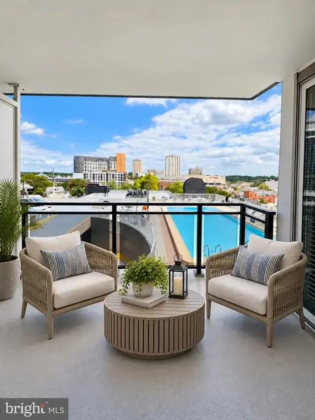 28 Allegheny Ave #807, Towson
