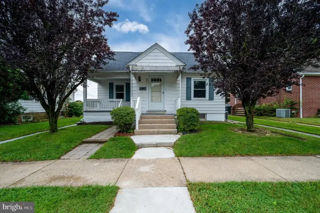 3822 Raymond St, READING