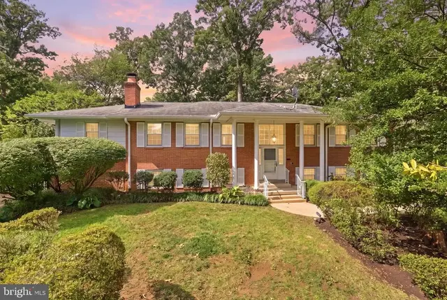 4001 Pine Brook Rd, Alexandria